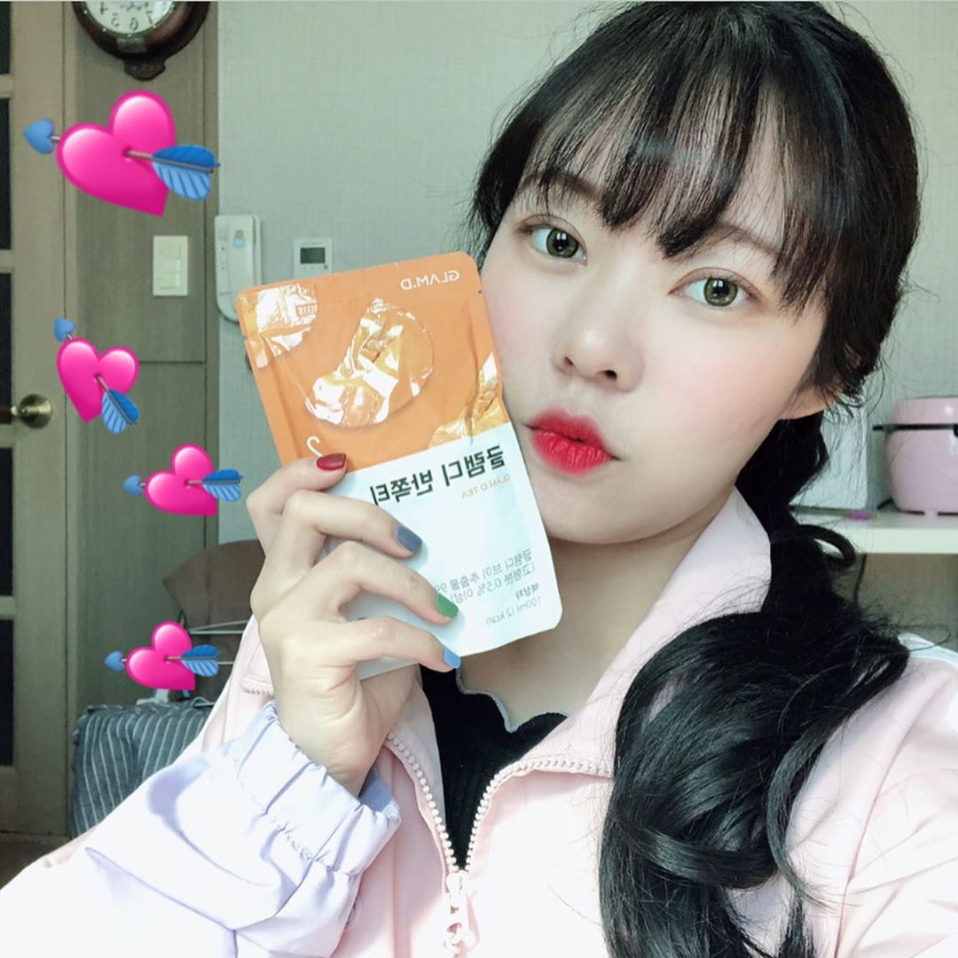그래, 내가 이혜원이다 on Instagram: “@glamd_official “글램디 붓기차” - 자극적인 음식 먹은 후 or 오래 서있거나 앉아서 일하는 분에게 추천! - (설탕free/인공색소free/인공감미료free) - 글램디가 직접 만든 글램디 브이 추출물 98%이상 함유! - 팩…”