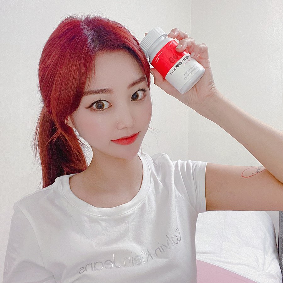 현지(24) on Instagram: “🍎 [글램디 컷 씨엘에이(CLA)] ⠀ 지금 글램디 공식몰에서 리뉴얼 출시된 글램디컷씨엘에ටㅣ 할인된 가격에 구매가능해요 ! ⠀ 🥗기능- 공액리놀레산(CLA) 성분을 주 원료로 담아 과체중인 성인의 체지방 감소에 도움을 줄 수 있음 ⠀ 🥙네오젤…”