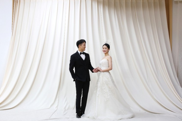 [결혼준비/웨딩사진] 웨딩사진 뽀정뽀샵에서 보정했어요 :-) 자연스러운 보정 업체 추천!