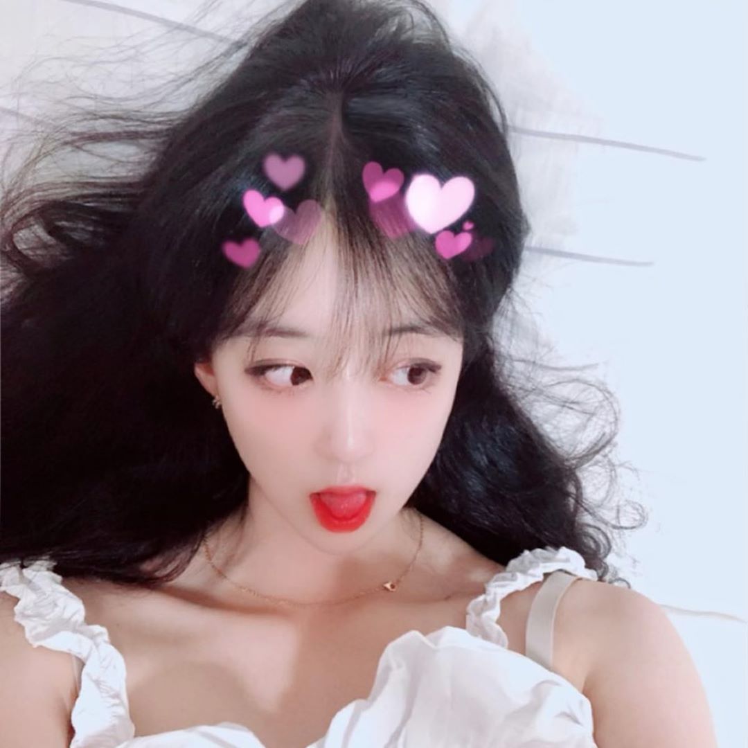 예주 on Instagram: “내 건강식품중 (절대) 빠지지 않는 크릴오일 👾”