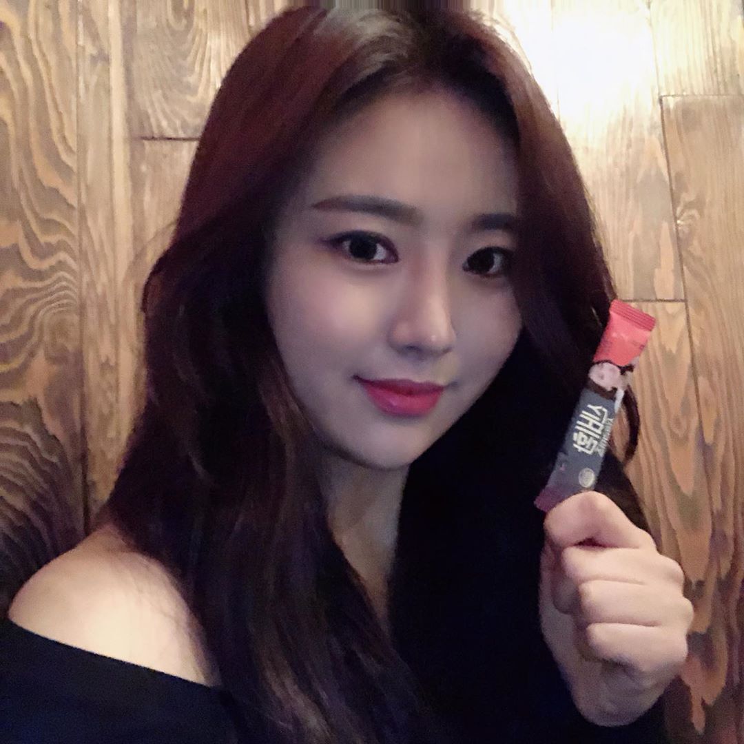술지큐🌹(Su zy Choi) on Instagram: “약국에서 숙취해소제 신비환 구매하여 음주 전에 먹어보았는데 숙취가 전혀 없다... ! (다음날 숙취가 없어 정신도 건강도 챙길 수 있었다 히히) 술찌들은 모두 먹어보기~ ❤️술지큐❤️ . . .  #숙취해소제 #약국전용숙취해소제 #신비환…”