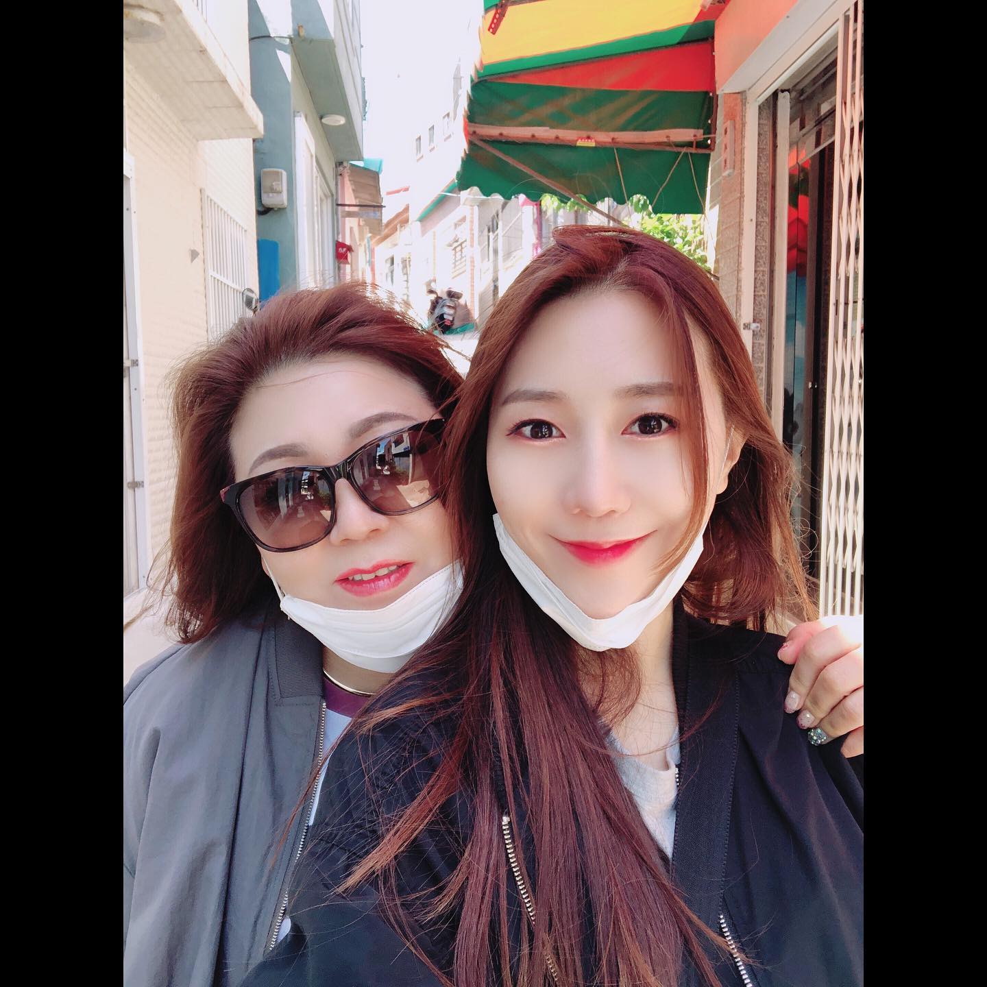2주전. . . 💕

#이모 #엄마 #세미 #나
.
.

#통영 #거제도 #부산 ☀️💨 #루지 #통영루지 
#감천문화마을 
#바람의언덕
#사진맛집 #사진찍기좋은곳 
#구름이 #예쁘다 ☁️
