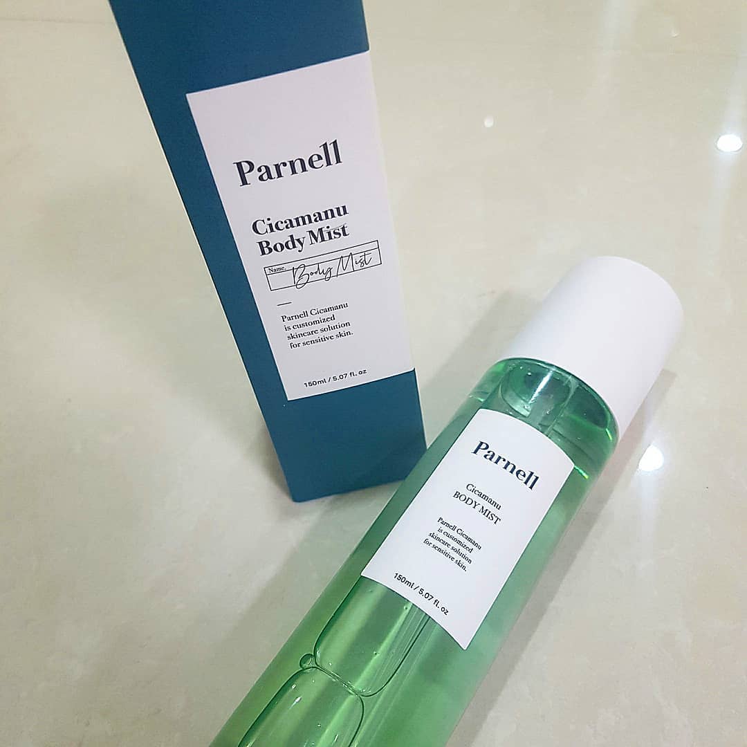 🤔파넬 시카마누 바디미스트🤔
-
넘넘 오랜만에 올리는 후기ㅠㅠ
(그동안 현생에 치여...ㅠ)
유툽보다가 등드름 가드름에 매우효과적이라는 광고를 보고 충동구매를 눌렀습니다!!😎
-
사이트 후기도 다들 몇번 쓰지 않았는데 눈에 띄게 좋아졌다는 후기도 많았고
저도 고민하다가 써보고 아님 말고라는 식으로 구매를 했습니다🤗
-
사바사 케바케 이겠지만 한달 정도 써본 저로써는 글쎄....🤔입니다ㅠㅠ
그동안 바디케어에 좋다는 여타 제품들과 같이 그냥...플라시보 효과만 주는 그런 느낌이었습니다...ㅎ
-
아까워서 그냥 계속 쓰는중...ㅎ
-
#등드름#바디케어#가드름#파넬 #파넬시카마누바디미스트 #등드름미스트 #샤워미스트 #가드름미스트 #시카마누바디미스트 #코덕맞팔