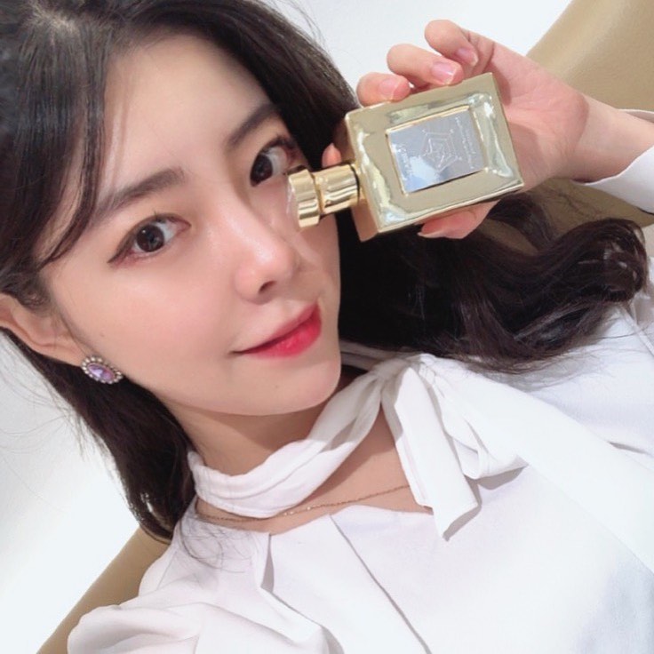 존예경 on Instagram: “전 세계 조향사들 중 0.1%에 해당하는 마스터 퍼퓨머가 남자의 성공을 주제로 ᄋ