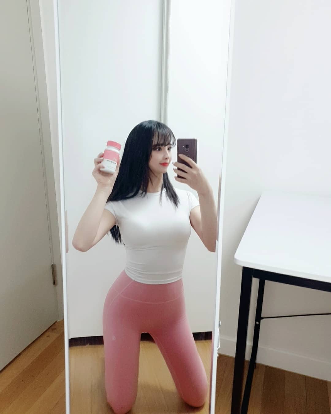  “1일2회 2정으로 여름 몸매관리하세요👐 . . . 글램디 컷더블다이어트는? -콜레우스포스콜리 추출물이 과체중인 성인의 체지방 감소를 도와주고, -수용성 가르시니아 캄보지아 추출물이 탄수화물이 지방으로 합성되는 것을 억제해줘요 (*수용성 가르시니아로…”