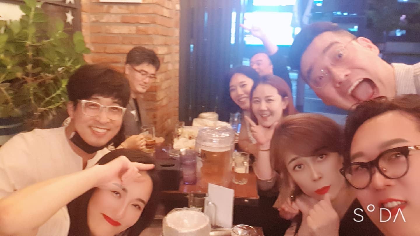 이것이 #미스터홈즈 뒷풀이인가,강주반의 회식인가,🤔 인연이라는건 참,신기하고 재밌고,감사하고♡

#공인중개사 
#랜드프로RSA 
#공인중개사모임 
#미스터홈즈 #창업설명회
#토지 #공법고상철
#이진호 #지역분석