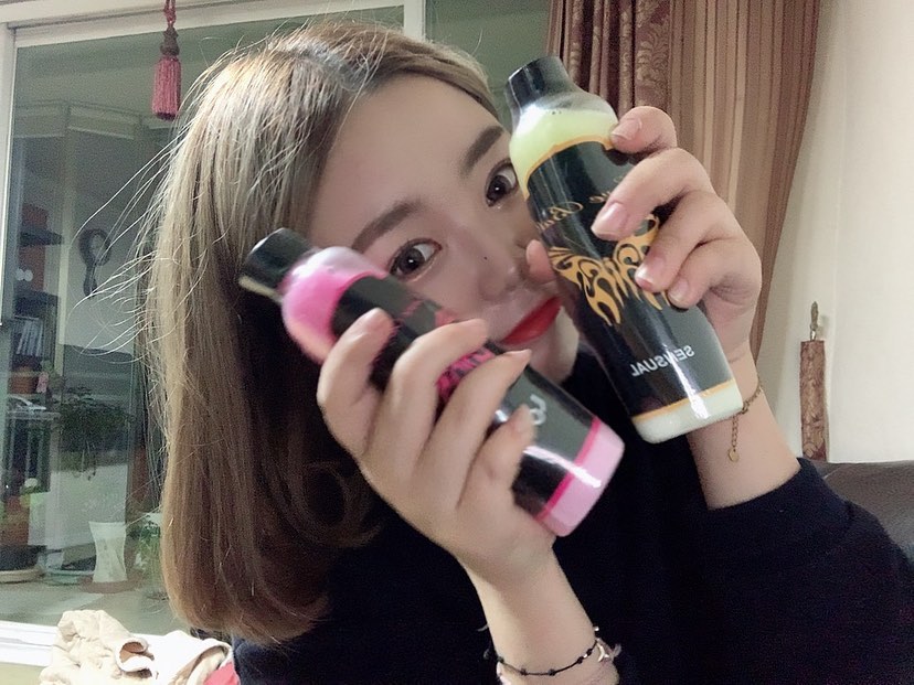 지 송 on Instagram: “💗젤럽(Gel Rub) 커플 젤 입욕제💗 . . 예전부터 몸 지치거나 피곤할때 반신욕ᄒ