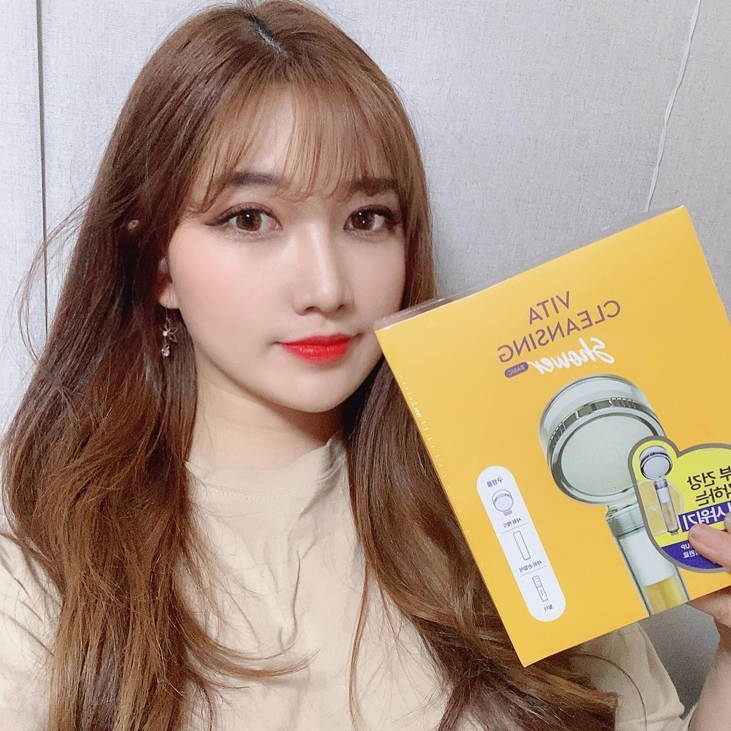 낫포유는 트러블 케어 전문 브랜드호 피부 고민을 가지고 있는 사람들에게 추천하고 싶다
해당 필터는 비타민C함유되어 녹물염소제거기능이 있고 임상실험인증이 완료되어 믿고 쓸 수 있는 제품!
수압도 더욱 강력해져 깨끗하고 시원한 샤워를 도와준다 😊
.
.
.

#협찬 #비타클렌징샤워베이직 #비타민샤워기 #올리브영샤워기 #샤워기헤드 #샤워기필터