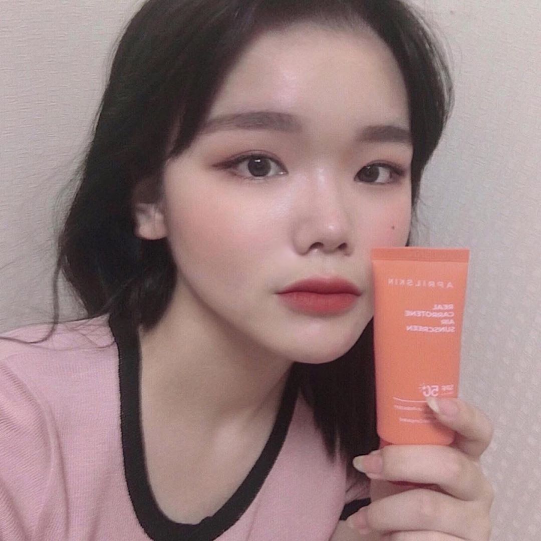 옳을 可 고울 姸’s Instagram profile post: “에이프릴스킨 리얼 캐로틴 에어 선크림🥕 - 에이프릴스킨에ᄉ