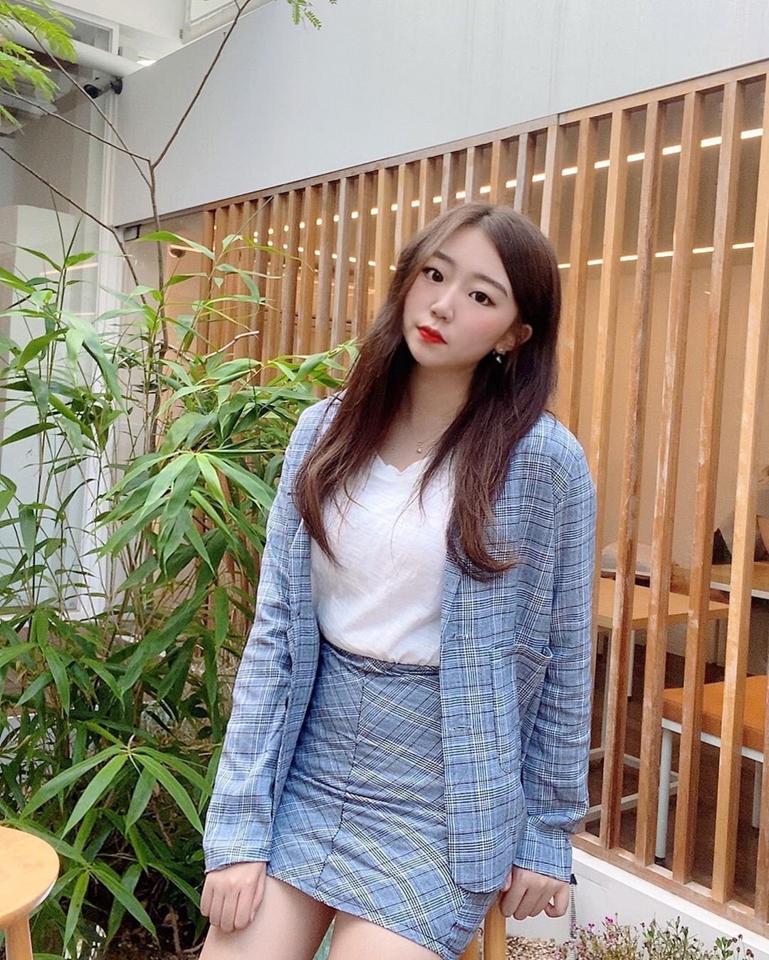 🎀👸🏻민서👸🏻🎀 [LINDY] on Instagram: “오늘같은 날씨엔 선크림 꼭 발라야됀다 ☀️ 에이프릴스킨 리얼 캐로틴 에어 선크림 써봤는데 정말 순하고 수분충전 빵빵이구 이거 발르고