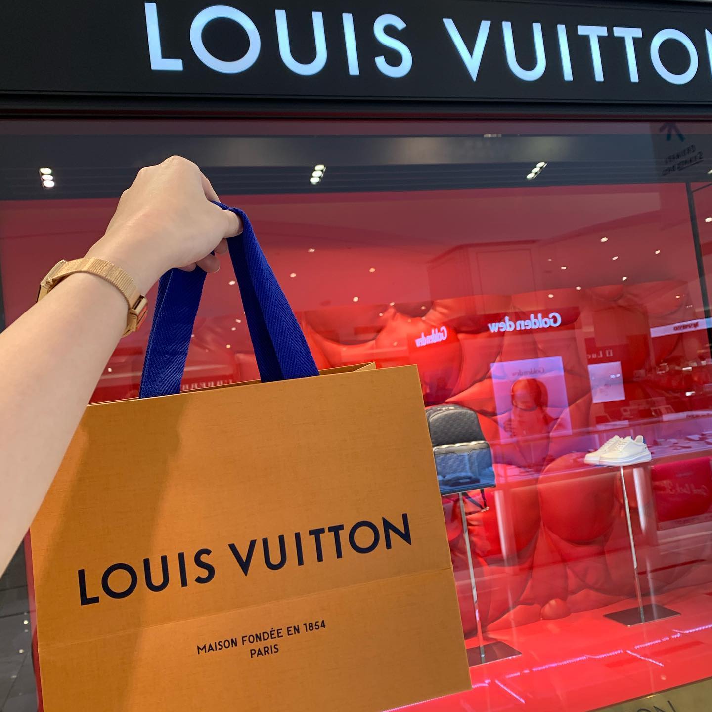 6월의 #Flex 는 루이야🎁❤️
#louisvuitton