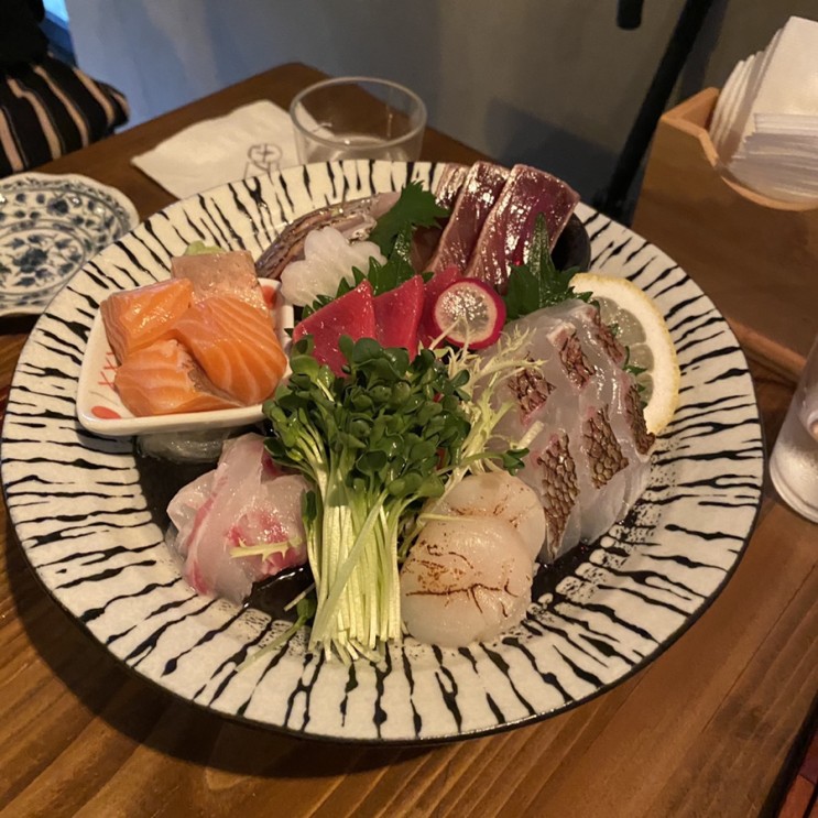 [상수] 맛집 이자카야 운김 간단하게 맥주 마시기에 좋은 상수역 술집 횟집 추천!! 사시미 짱! 와인바 고작수요일