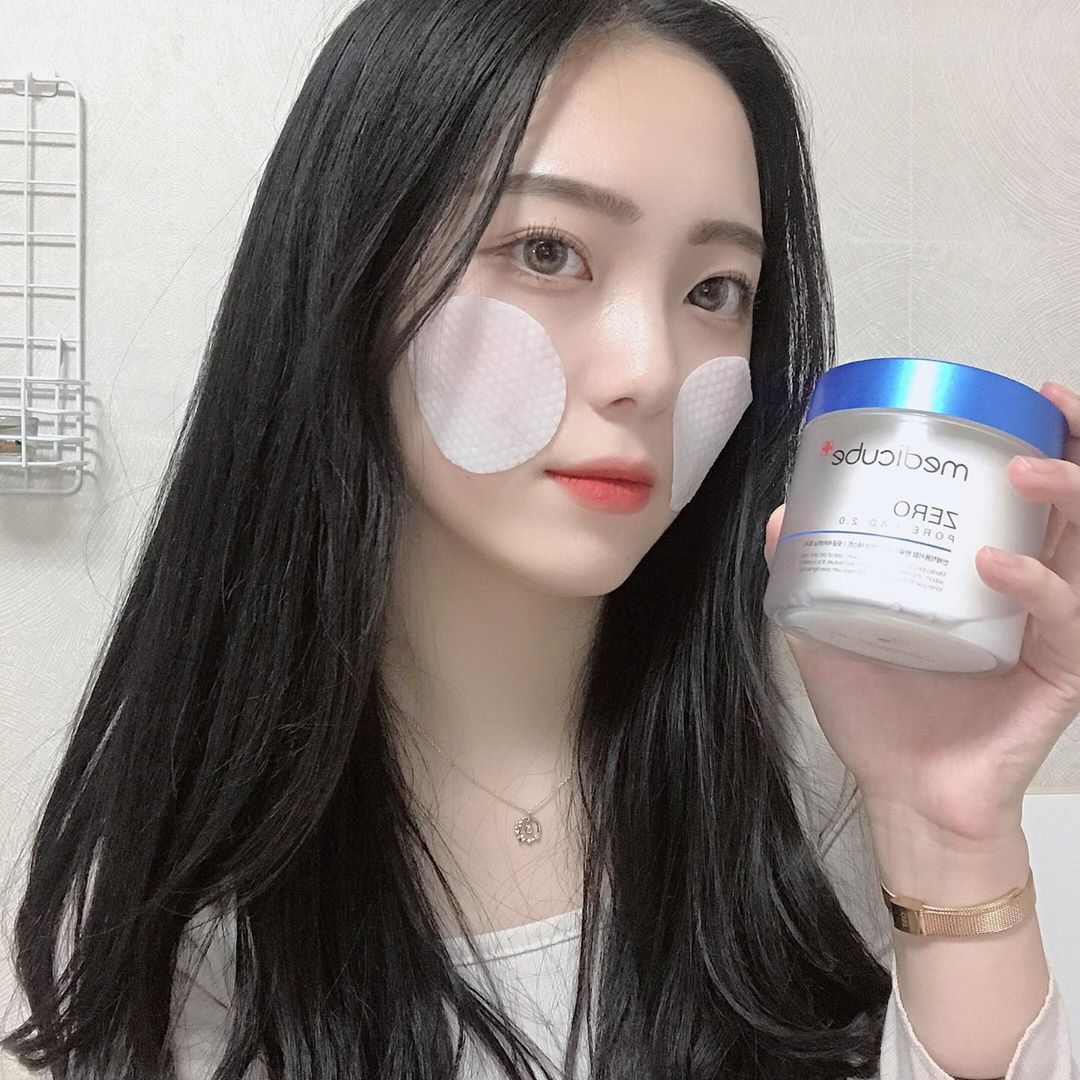 도희 on Instagram: “기존에 있던 제로모공패드에 모공 타이트닝 효과를 업그레이드한 ”제로모ᄀ