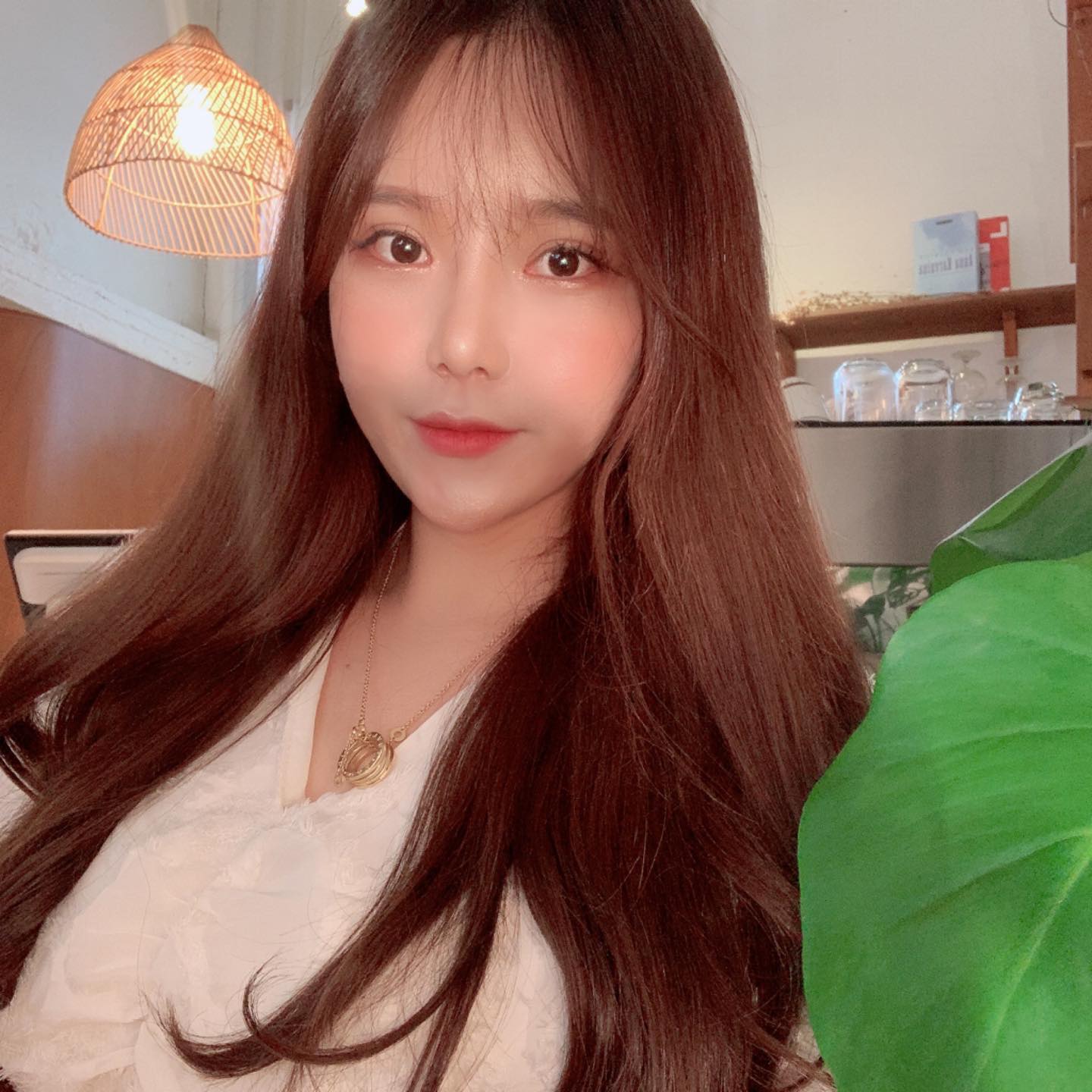 피부는 항시 관리해줘야 하죠🤍
anew_clinic 에서 레이저받고 피부컨디션 되찾는 중❕
이뿌신 원장님 피부 따라가고 싶다ㅠㅠ
-

#어뉴의원 #어뉴클리닉 #어뉴피부과 #종로피부과 #을지로피부과 #광화문역피부과 #시청역피부과 #피부레이저 #종로레이저 #셀렉레이저