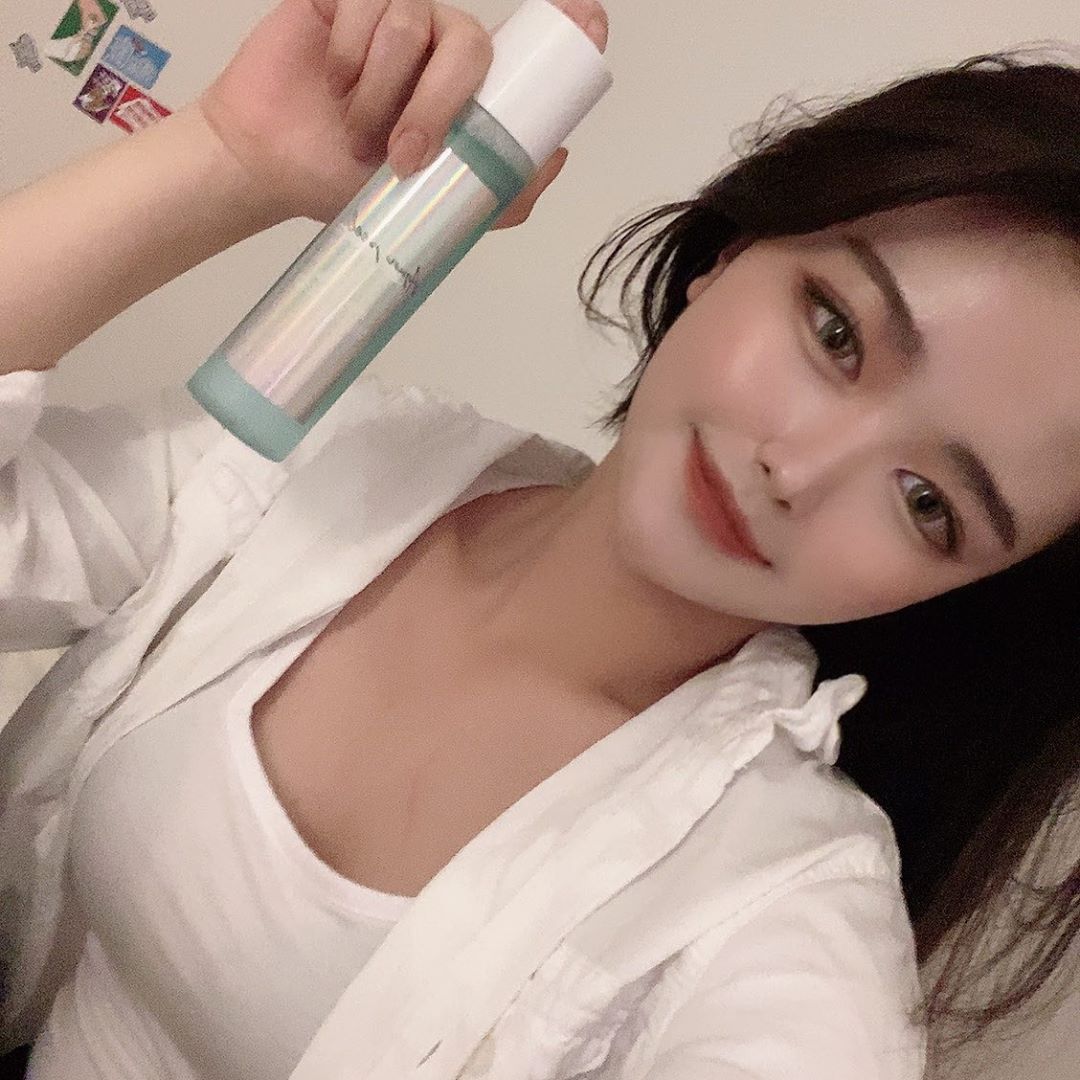 @u_heelin on Instagram: “오늘 제가 소개해드릴 제품은 피부샵이나 피부과에서 사용될만큼 좋은 아