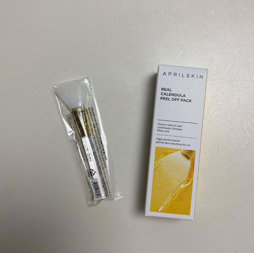 서윤(Benny) on Instagram: “💛 저자극 필링으로 모공 사이사이의 피지를 관리해주는 카렌둘라 필오