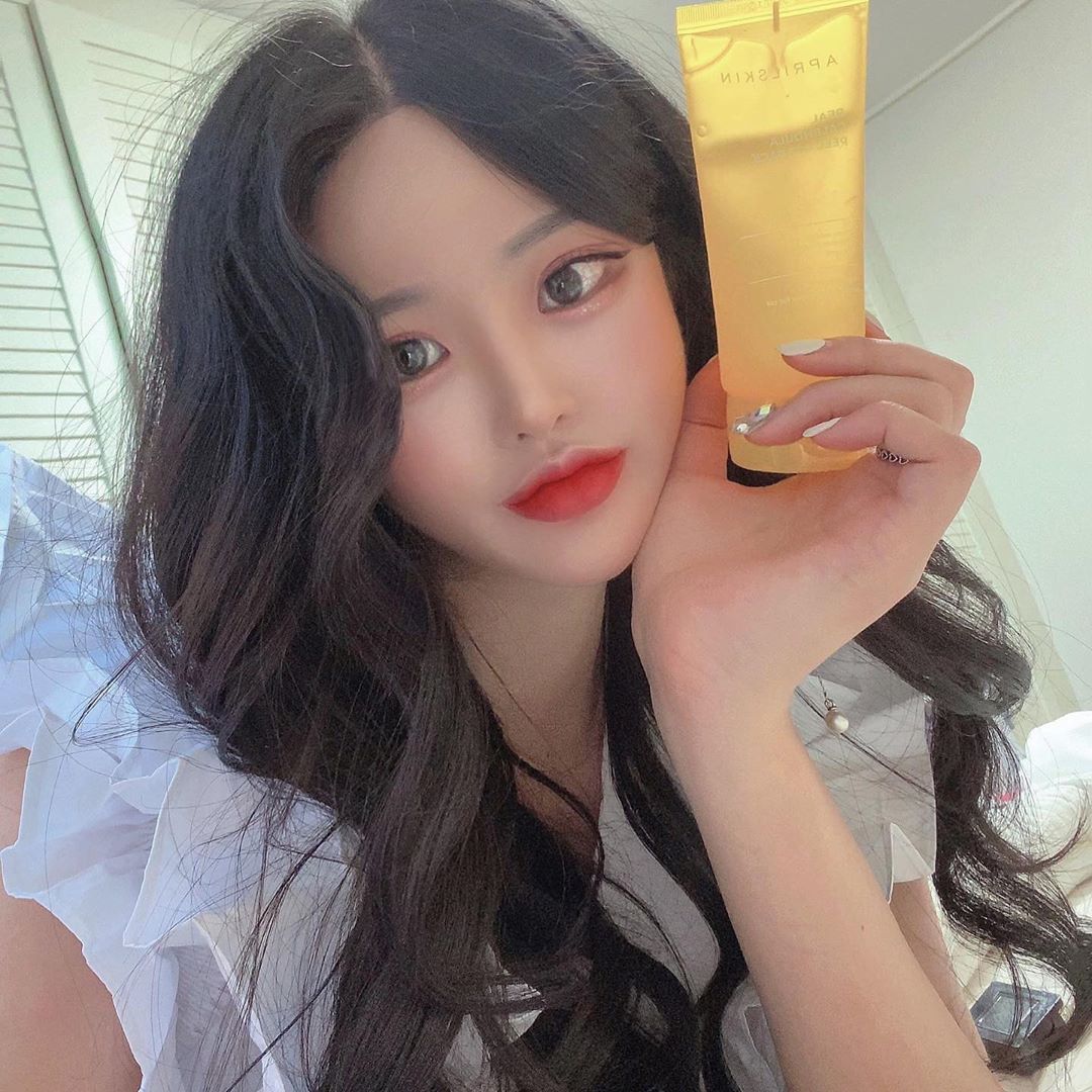 예지(yezi) (@izeyezy) posted on Instagram • Jul 26, 2020 at 8:25am UTC