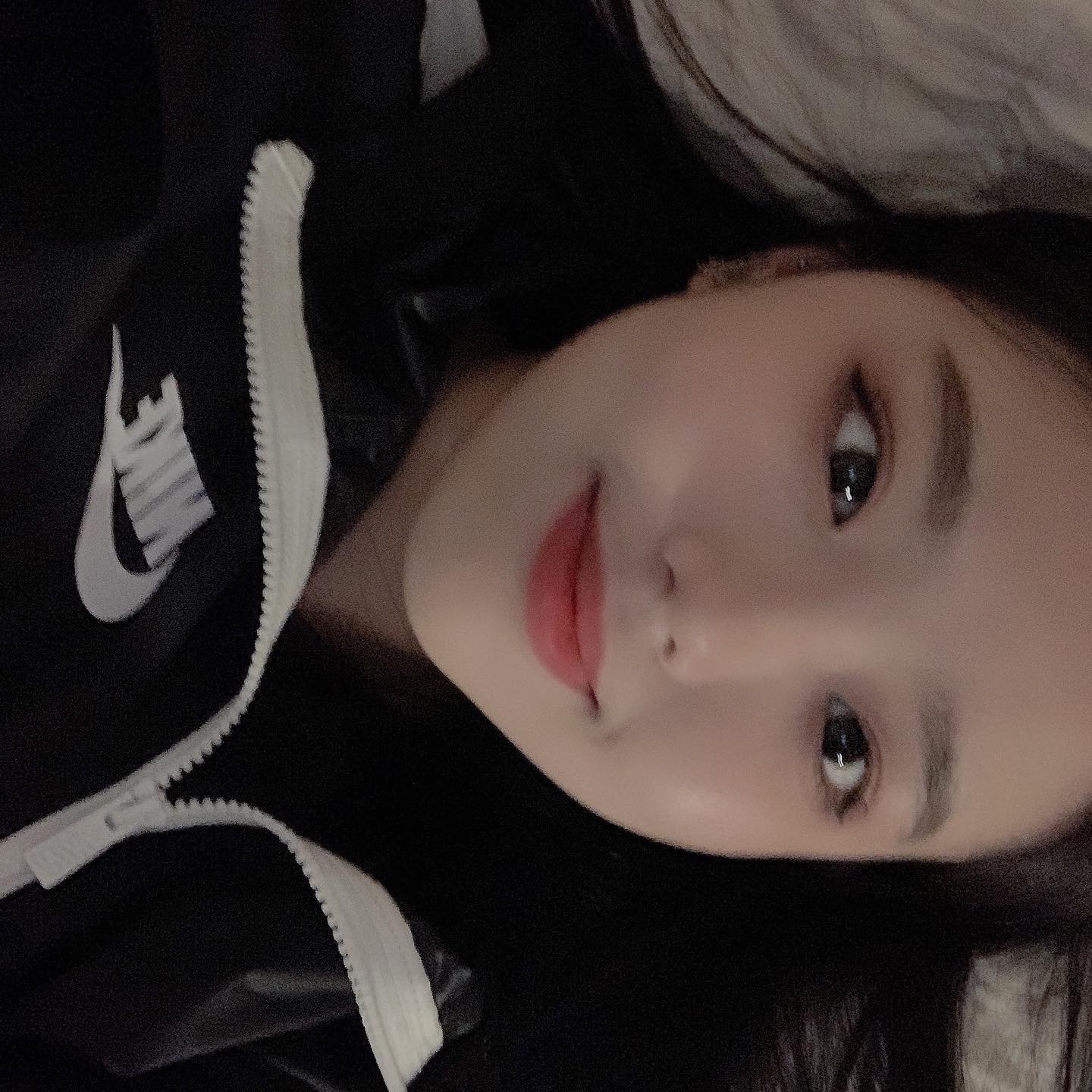 하회탈 같아 ..?