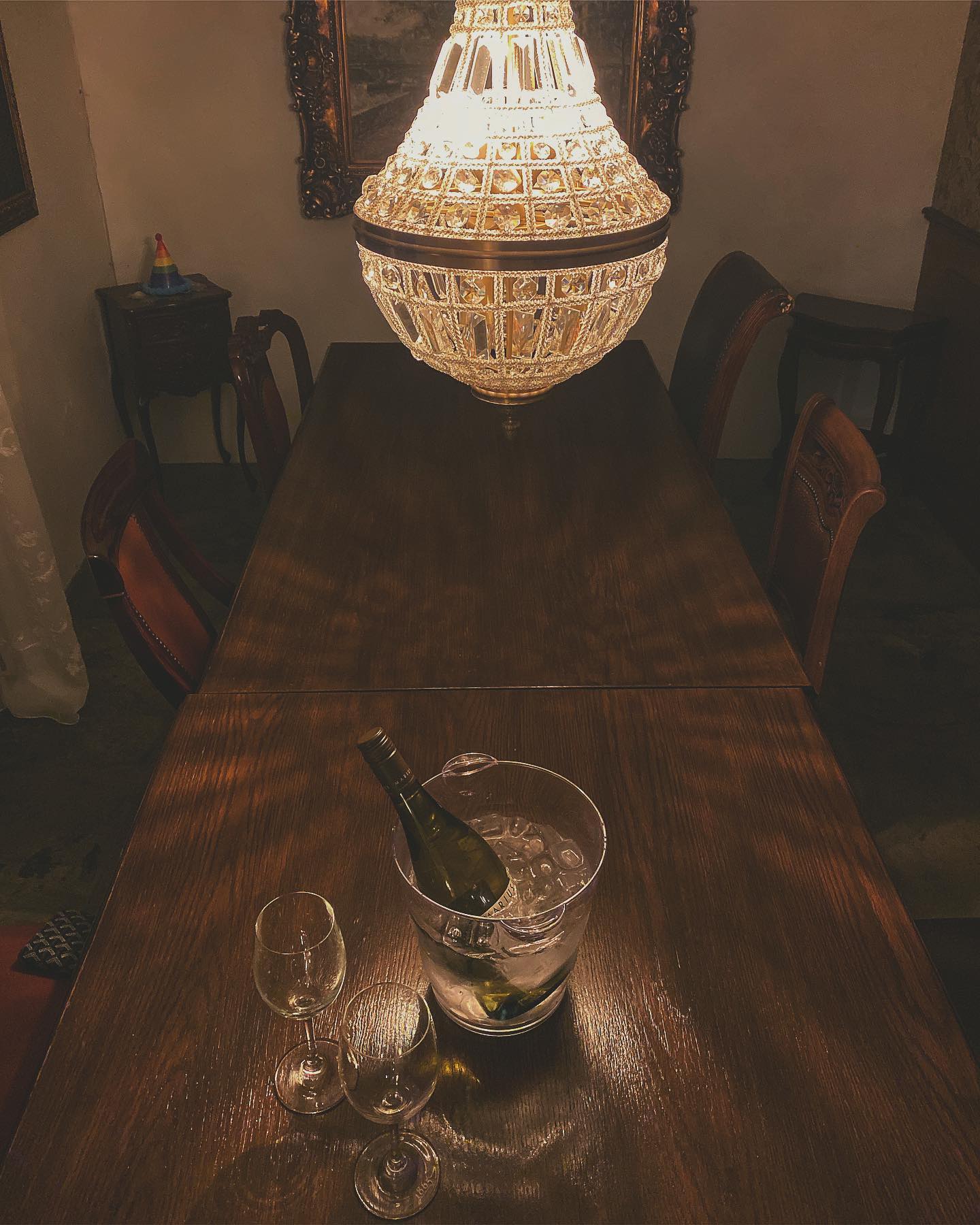 _
나이가 들수록 좋고 싫음이 분명해진다
.
bistro_togok 은....음.....
bong____vely 형은....음.....
#저잘게요