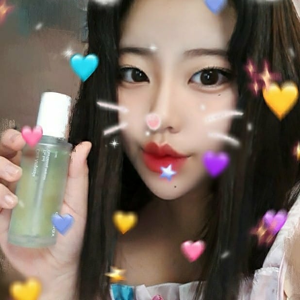 +(82)김여랑 on Instagram: “🌿셀리맥스 더 리얼 시카 카밍 앰플🌿 저는 시카 카밍 앰플을 사용하고 피부가 많이 좋아졌습니다 ! 시카추출물75%나 진하게 들어갔고 피부에 자극없이 부드럽게