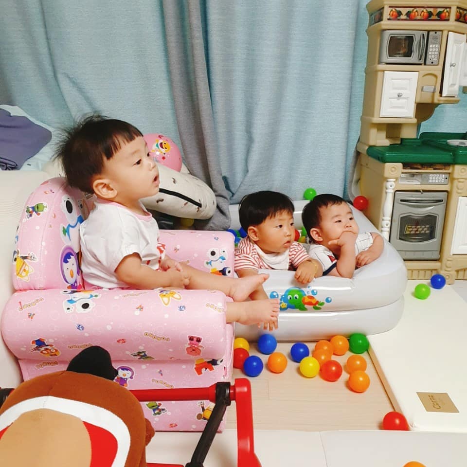 -
윤재이안아준 모였다🤩

3배힘들지만
5배재밌는 
이 조합

요눔시키들😍😍
담엔 진짜 다들 기둥에 묶어둔다👻👻

#귀욤둥이들전주집합
#대환장파티