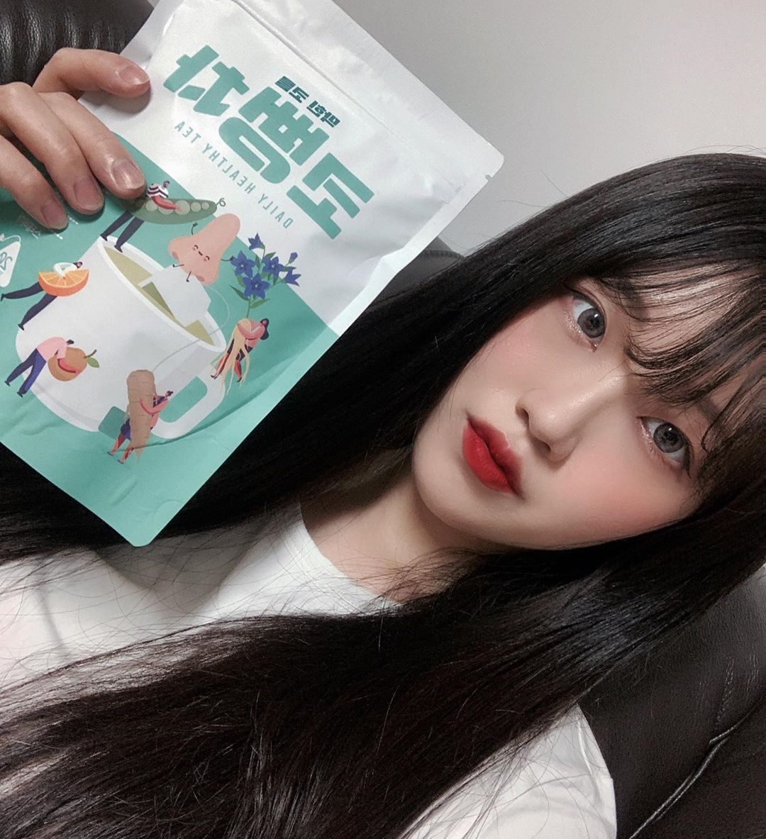 윤주🐰 on Instagram: “귀여운 이름,디자인에 비염이나 목 기관지등에 좋은 재료들로 만든 차