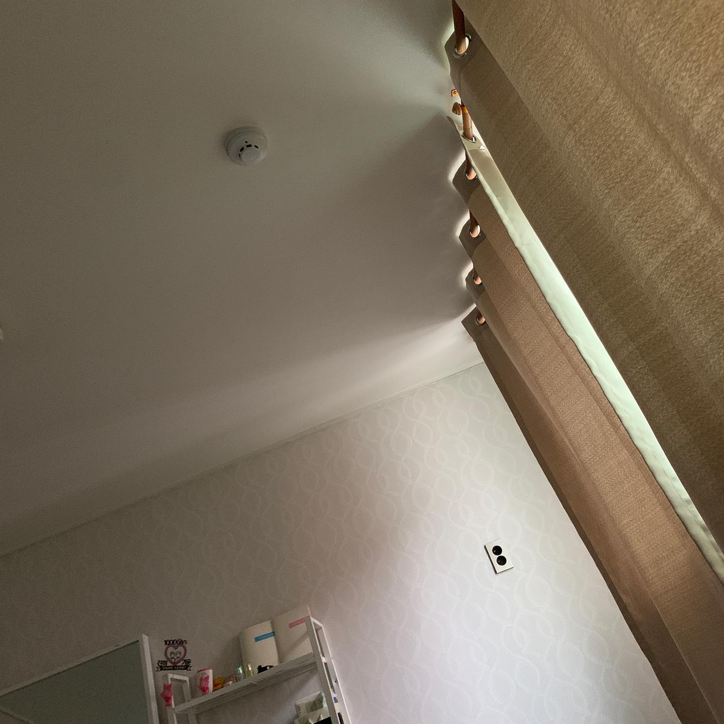실시간, 딩구리하며 빗소리 듣기
여유롭게 집안일 해아디 =)

외출 할 땐 무조건 싫은 비죠ㅎㅎ월요팅🏝💧