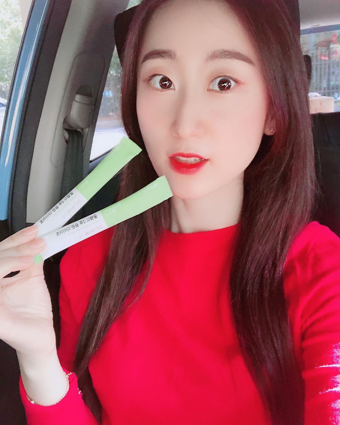 김하얀 on Instagram: “. #제품협찬광고 . 체지방감소와 장건강을 한번에👍🏻 밥 먹기 전 한포씩 먹으면 다이어트 뿐 아니라 화장실 못가는 분들께 추천 합니다😘 . 💟 가르시니