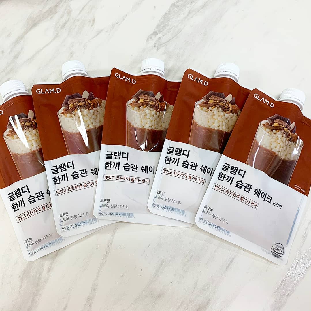심가민 on Instagram: “#제품협찬광고 바쁜 육아맘에겐 점심 챙겨먹는건 세상귀찮은 일😭😭 그렇기에 더욱 더 간단히 먹을 수 있는 칼로리 높은걸 찾게된다는..ㅜㅜ 오늘부터 가볍고 간편하