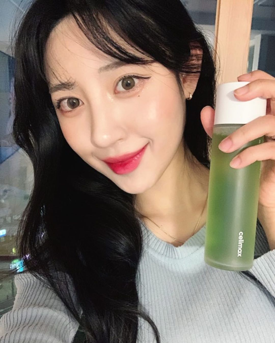 연 on Instagram: “행복한 한가위ෆ 〰️〰️〰️〰️〰️ 요즘 환절기라 건조해져서 얼굴에 열감이 고민