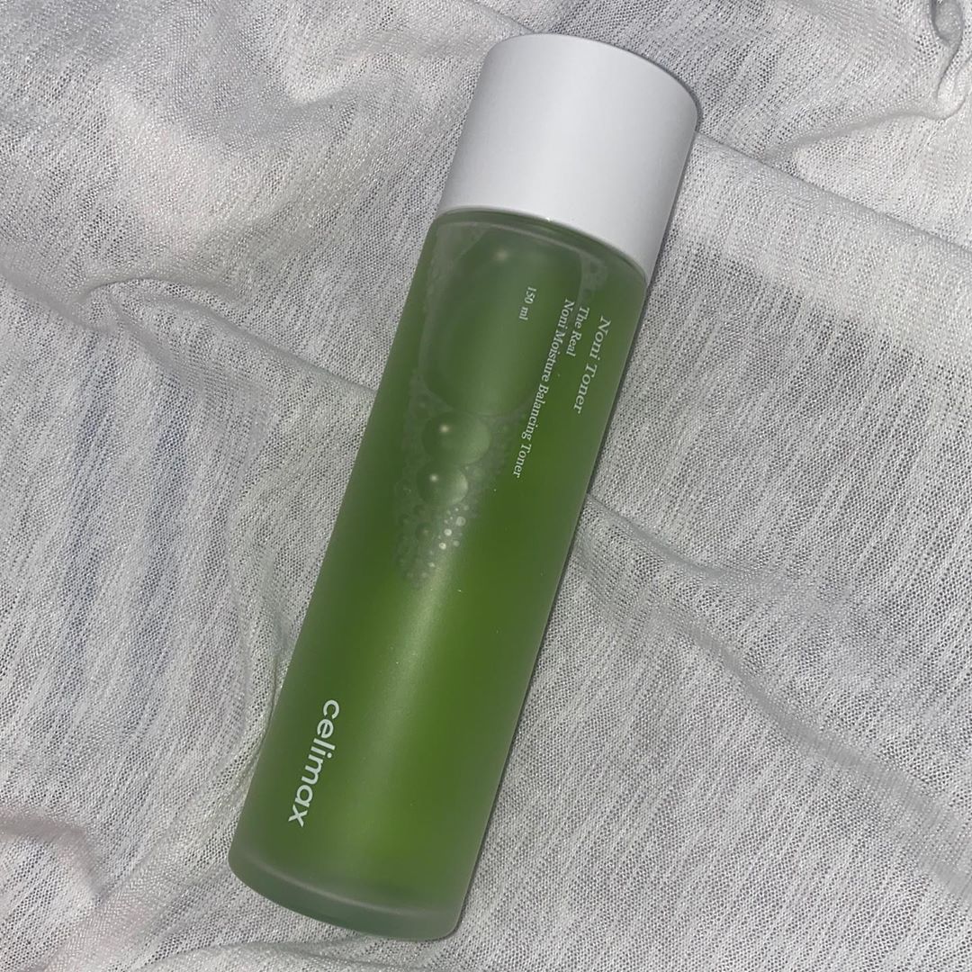 강혜인 / 하이에나 𖠌 on Instagram: “옆으로 넘기면 내사진 이따잉! 저는 약간 속건성 피분데 로션같은 보습감이랑 발림성이나고 티트리향이나서 좋았던 제품! 여러분들