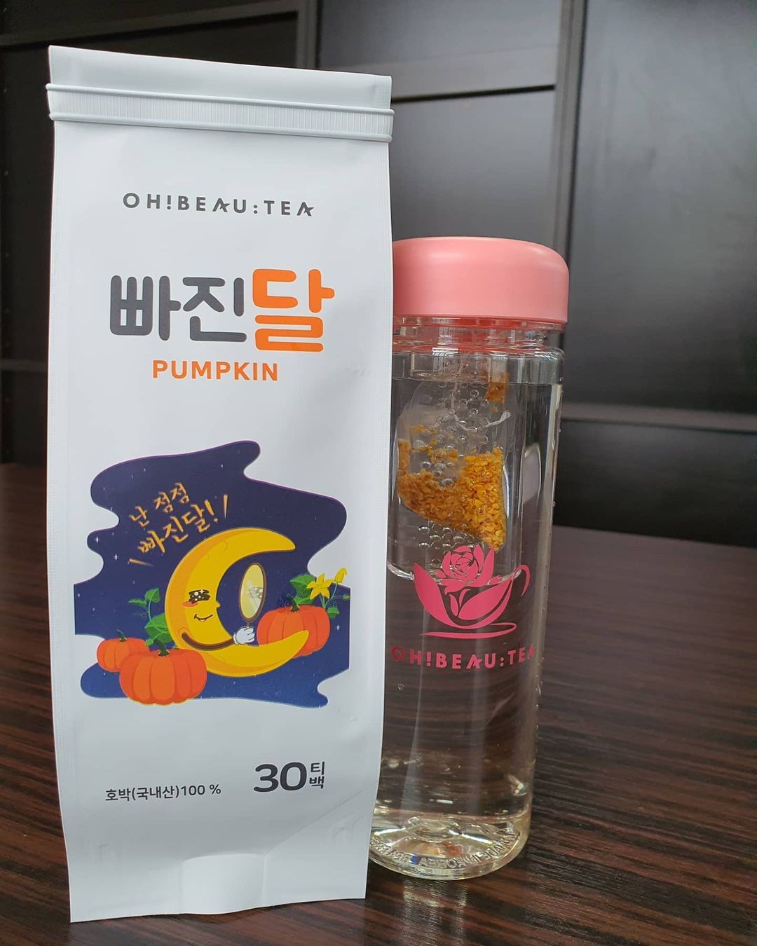 No.9 Dong Eun on Instagram: “몸(하체)이 자주 부으시는 분🙋‍♂️🙋‍♀️ - #빠진달 #호박차 요고는 붓기 빼는데에 도움을 주는 차 이여요!! - 호박의 칼륨성분이 몸 속의 나트륨 배출에 도움
