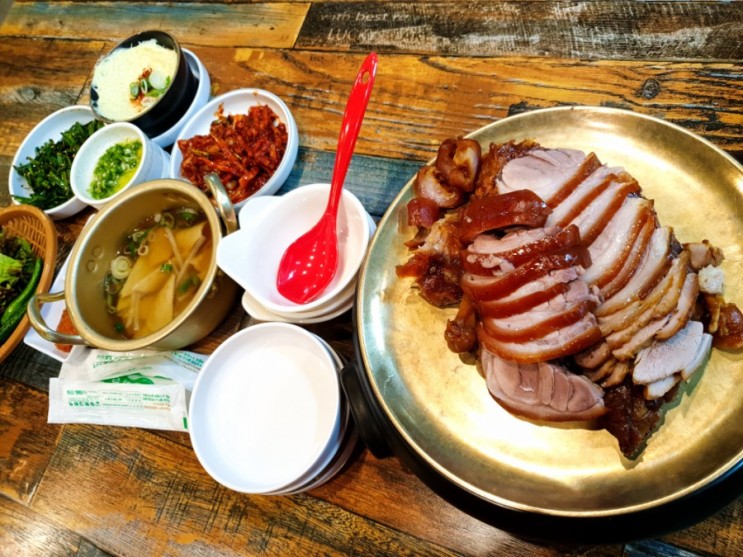 [왕십리 맛집] 족발&보쌈 맛집- 호야네 족발로 가족외식 추천♡