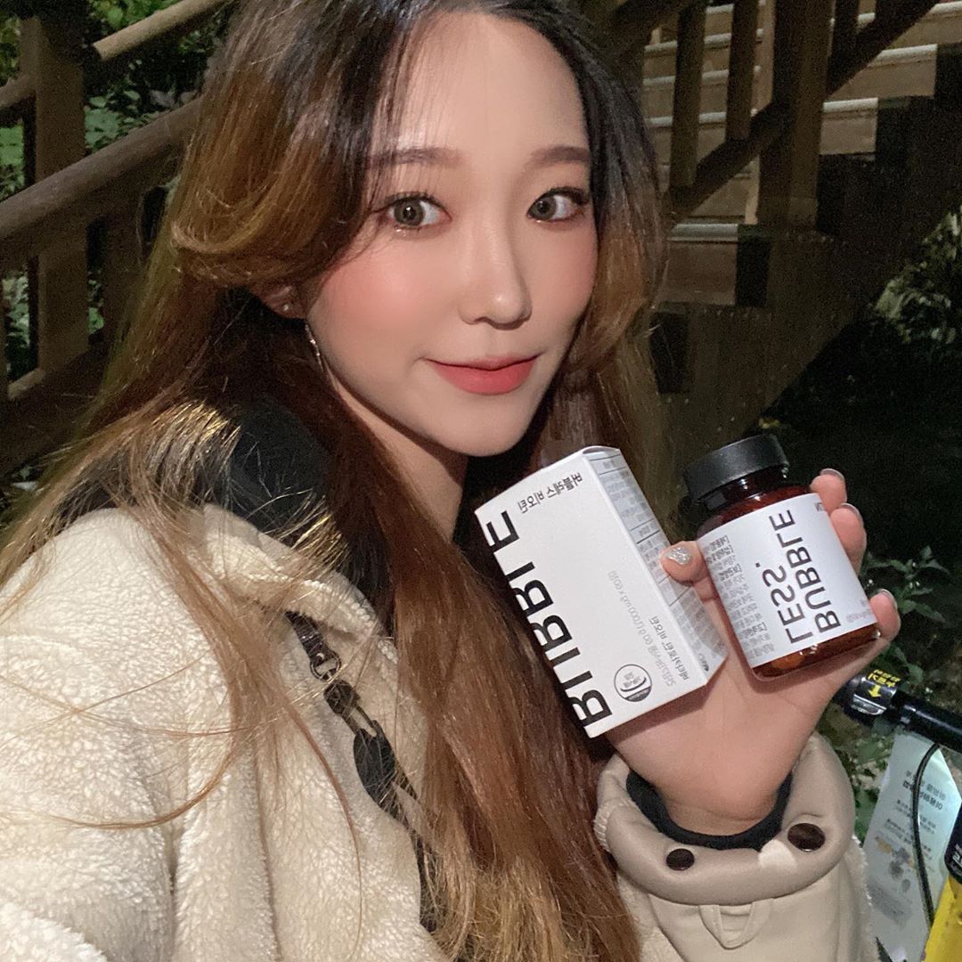 @binyi22 on Instagram: “#협찬 #광고 . 일을 하고 나서 비타민을 쭉 챙겨 먹다가 최근에 새로운 비타민을 알아보던 중 협찬을 받게 되어 진행했습니다! 비오틴을 이번에 처음 알게 되었는데 약 일