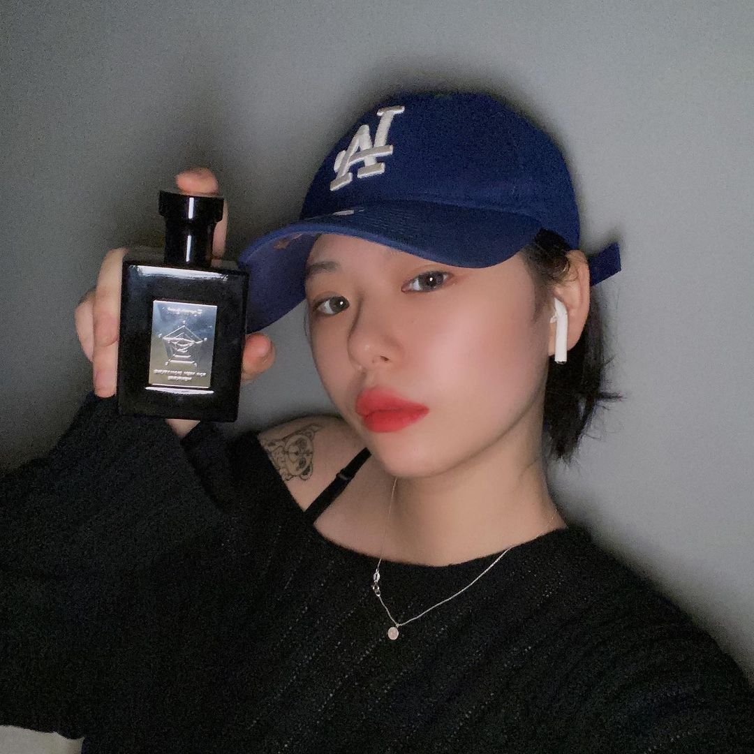 강혜인 / 하이에나 𖠌 on Instagram: “#광고 너무 세지않고 은은하면서 비누 향이 나는 향수 드디어 찾아따ㅜ 사실 행수중에 비누향나는걸 제일좋아하는데 완전…”