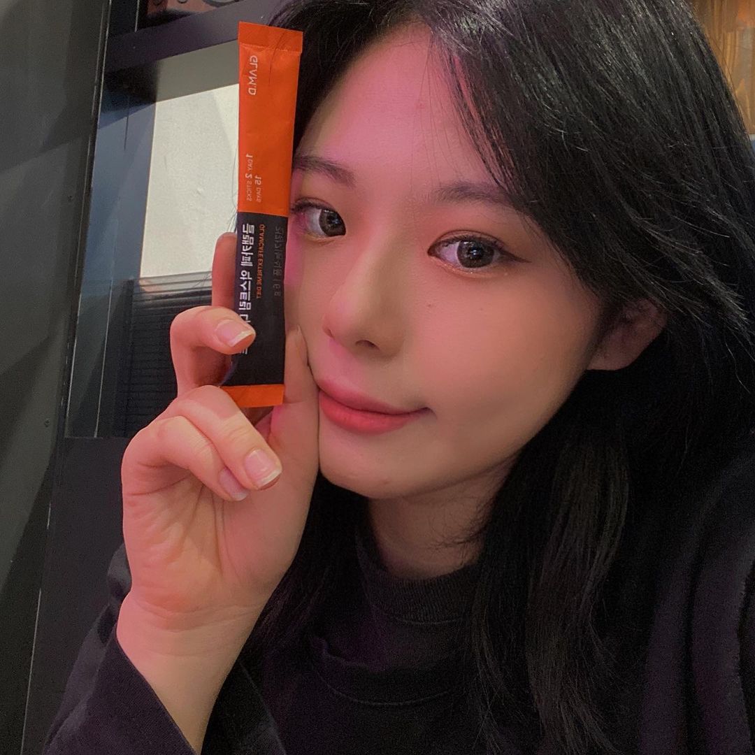 강혜인 / 하이에나 𖠌 on Instagram: “커피 처럼 가볍게 먹기 정말 좋은!! - 협찬받아 작성한 게시글입니다. - #협찬 #글램디 #GLAMD #율희다이어트 #글램카페 #글램카페익스트림 #체지방감량 #직장인다이어터 #다이어트기록 #다이어트 #일상 #daily #instagram #셀피…”