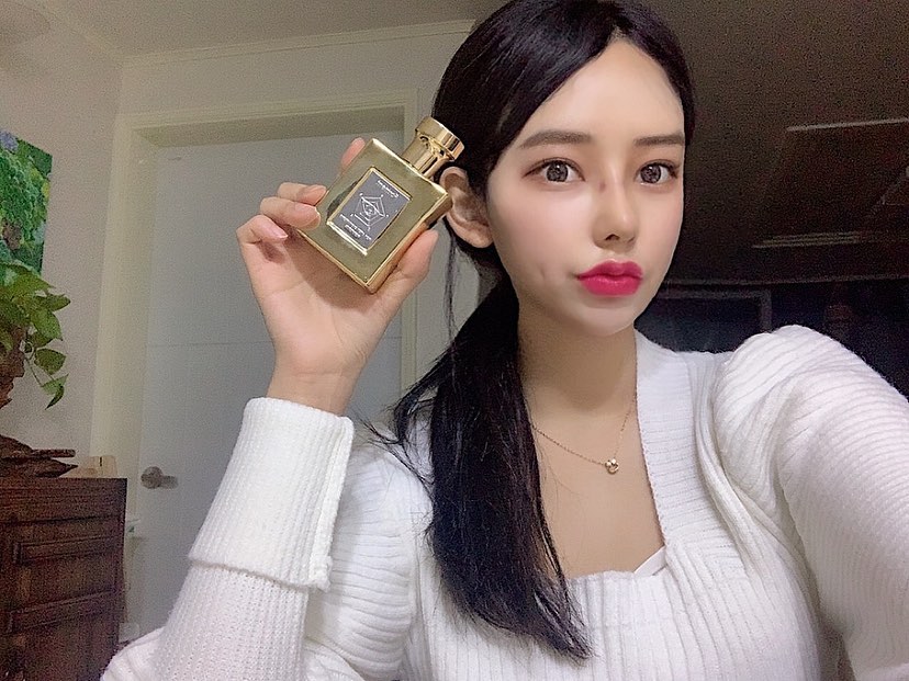 @ji__0120 on Instagram: “#광고 남자친구랑 같이 쓰기 좋은 향수! 시간이 지날수록 은은하게 향이 남아서 너무 좋다 남자친구 생기면 사줘야지 💙 #포맨트 #forment #포맨트시그니처퍼퓸 #포맨트향수 #남자향수 #커플향수 #향수추천 #남자향수추천 #남자친구선물 #성훈…”