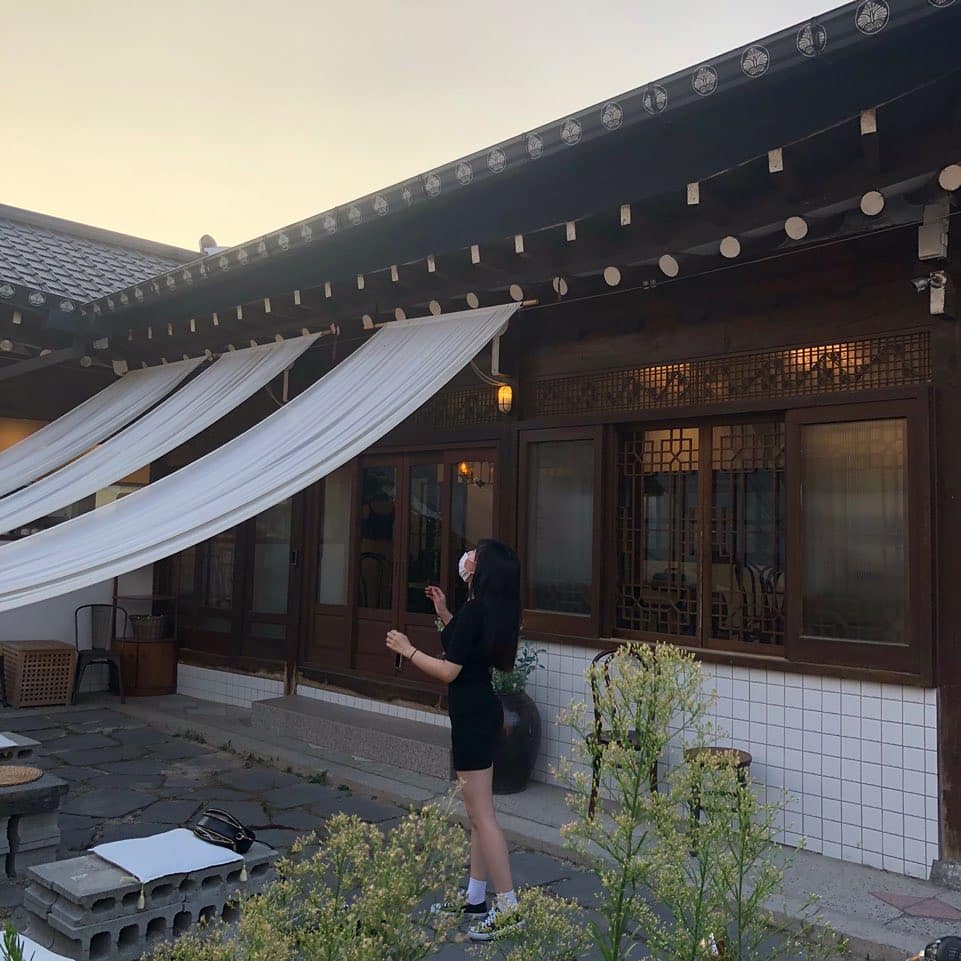 게..으른 나는 8월 사진을 이제 올린다😆

#첫줄반사 #카페 #전주 #8월 #언제더라