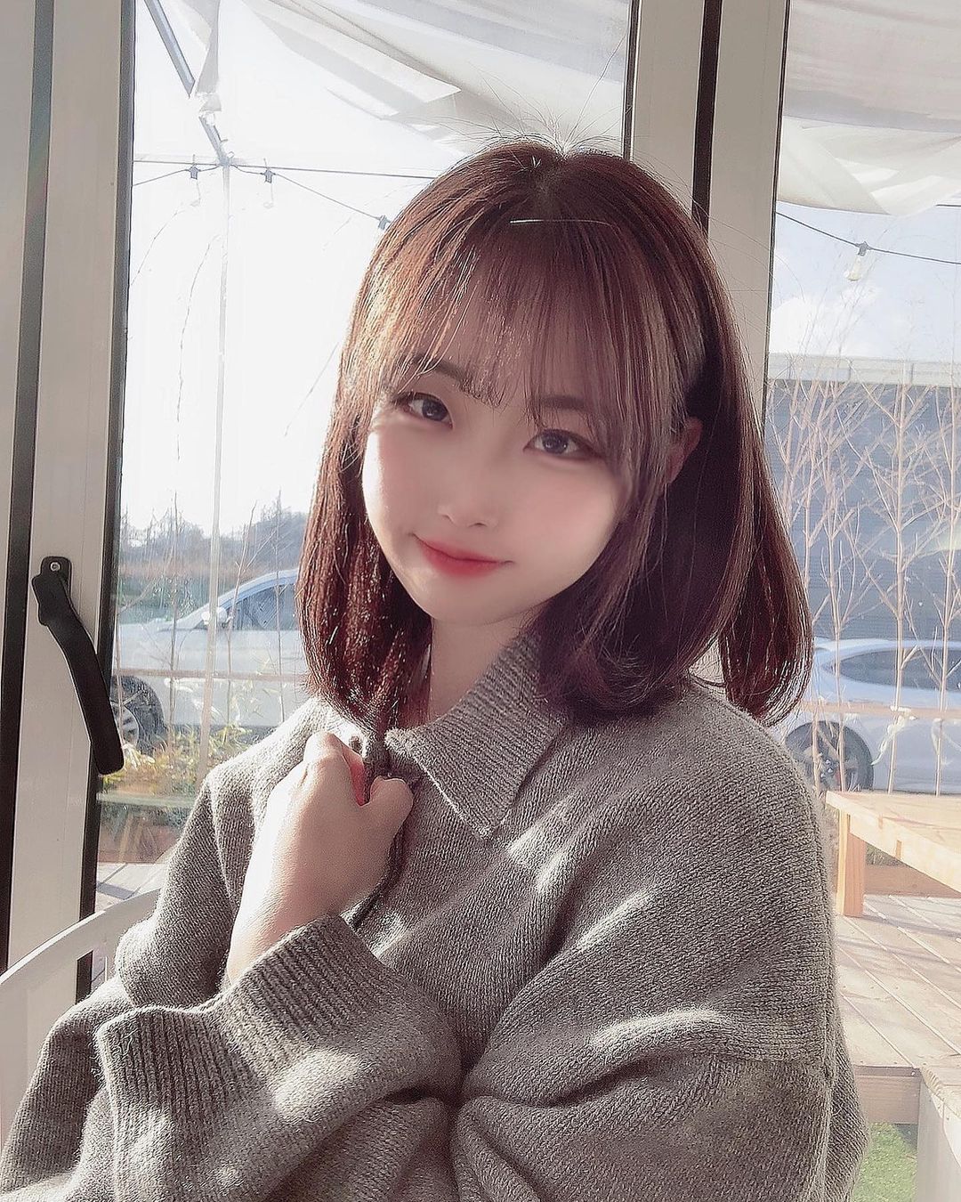 갱이욱이♥️ on Instagram: “#협찬 #사코헤어 여의도 사코헤어에 다녀왔어요 ! 들어가자마자 고급스러우면서도 깔끔한 느낌이 들었어요 그리고 직원분들 한분한분 너무 친절하다는 ..코로나때문에 미용실 가는게 걱정이 컸는데 신경안쓰이게 엄청 잘되어있었구요 덕분에 편하면서도 이쁘게…”