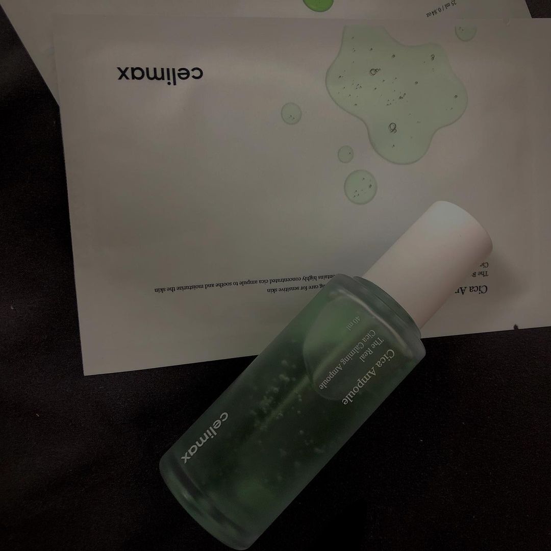  “수분부족형 지성피부를 가졌고 평소에 기초케어에 신경을 되게 많이 쓰고 마무리감은 끈적거리는걸 너무 싫어하는 타입인데 딱…”