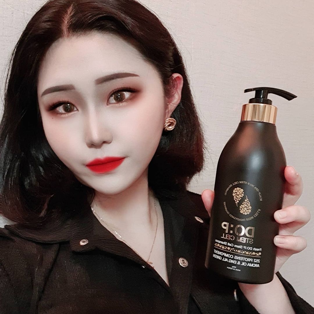  “#상품협찬 잦은 탈색으로 인해 두피가 안좋아진 상태에서 계속 염색과 펌을 하여 머릿결 또한 가늘어지고 빠짐이 심해서 걱정이였는데 디오피 샴푸는 모발강화, 두피의 피부염에 좋은 약산성 샴푸로 안심하고 사용하기 좋은제품이에요 샴푸사용만으로 린스를…”