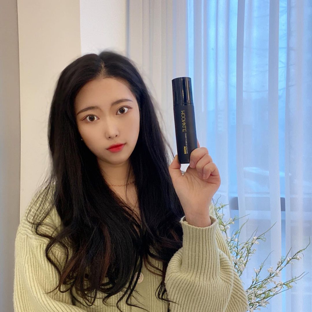  “🌼뭉클섬유향수🌼 ⠀ 일상에서 다들 일랑일랑하세요. 꽃 중에 꽃 일랑일랑이 전하는 향기로운 사랑의 묘미 ⠀ Top 일랑일랑 Middle 로즈 , 자스민 Base 머스크 , 샌달우크 ⠀ 더 진하고 오래 리빙&드레스 퍼퓸”