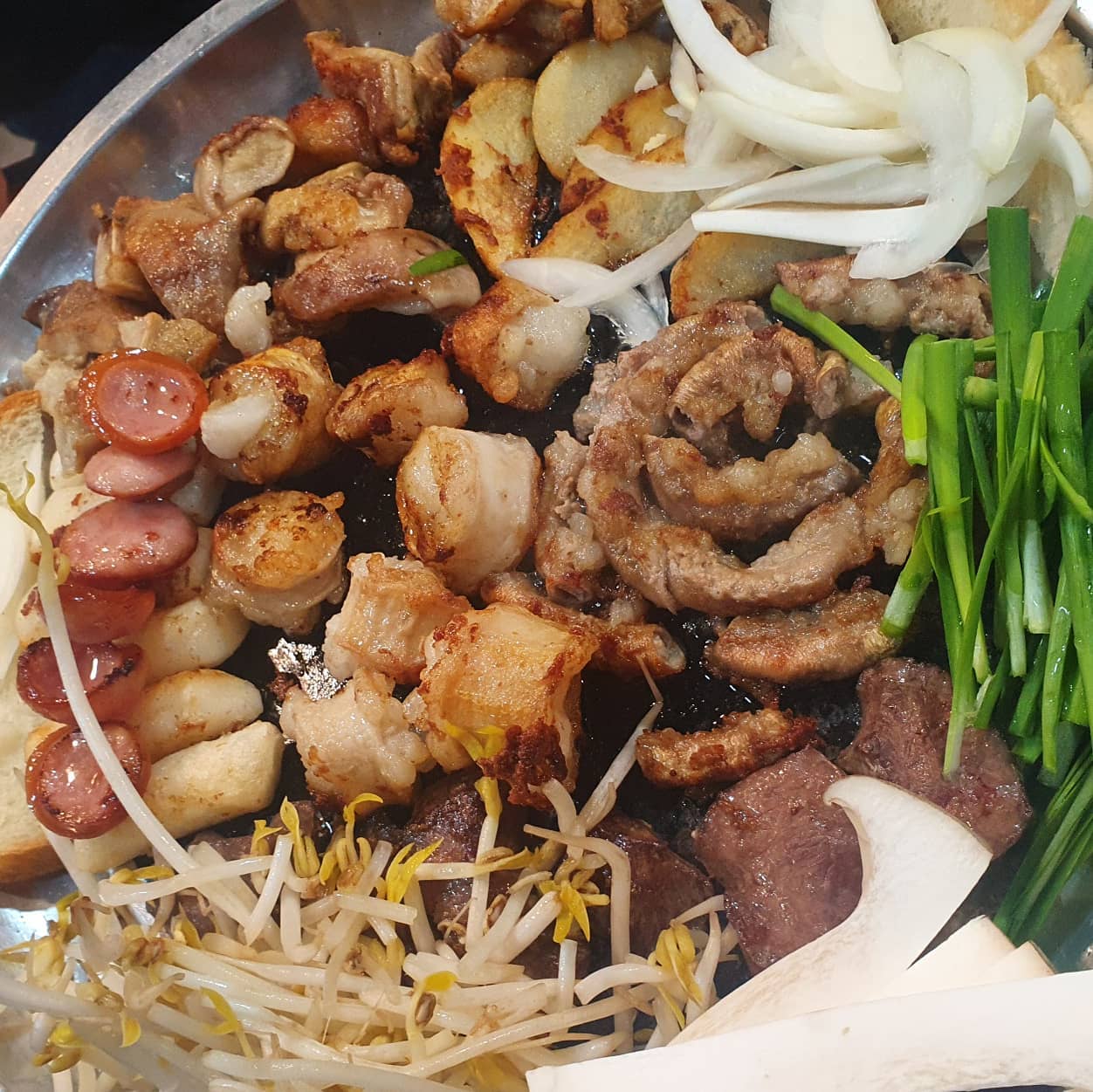 진짜 오랫만에 먹어보는 소곱창!!
ㅜㅜㅜㅜ
너무 맛있고 행복했다