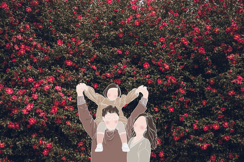 #유나드로잉

늘 그랬듯-
리모컨이 찍어줬던 미공개 우리 가족사진🌺
이르케 예쁜 그림이 되었다며✍🏻
우리 유나작가님,
매우 진심으로 잘될거야👍🏻
.
.
.
#라인드로잉 #가족사진드로잉  #추억소환 #추억스타그램 #벌써제작년 #가족사진 #가족사진의상 #가족사진포즈