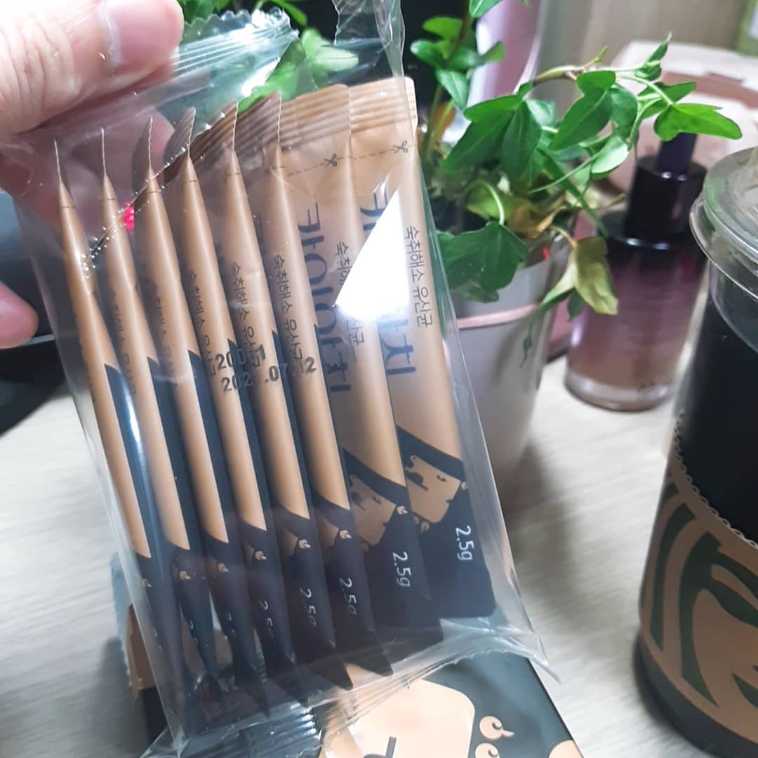  “주당도 알쓰도 피해갈 수 없는 숙취 아직도 숙취때문에 고생하신다면, 칸의아침을 만나보세요. 술 먹고 다음날에 '칸의아침'이 참 좋다 들었는데 우연한 기회로 협찬 받게되어 솔직하게 후기를 말할게요. 1box에 10p씩 들어있어서 뭔가 넉넉한…”