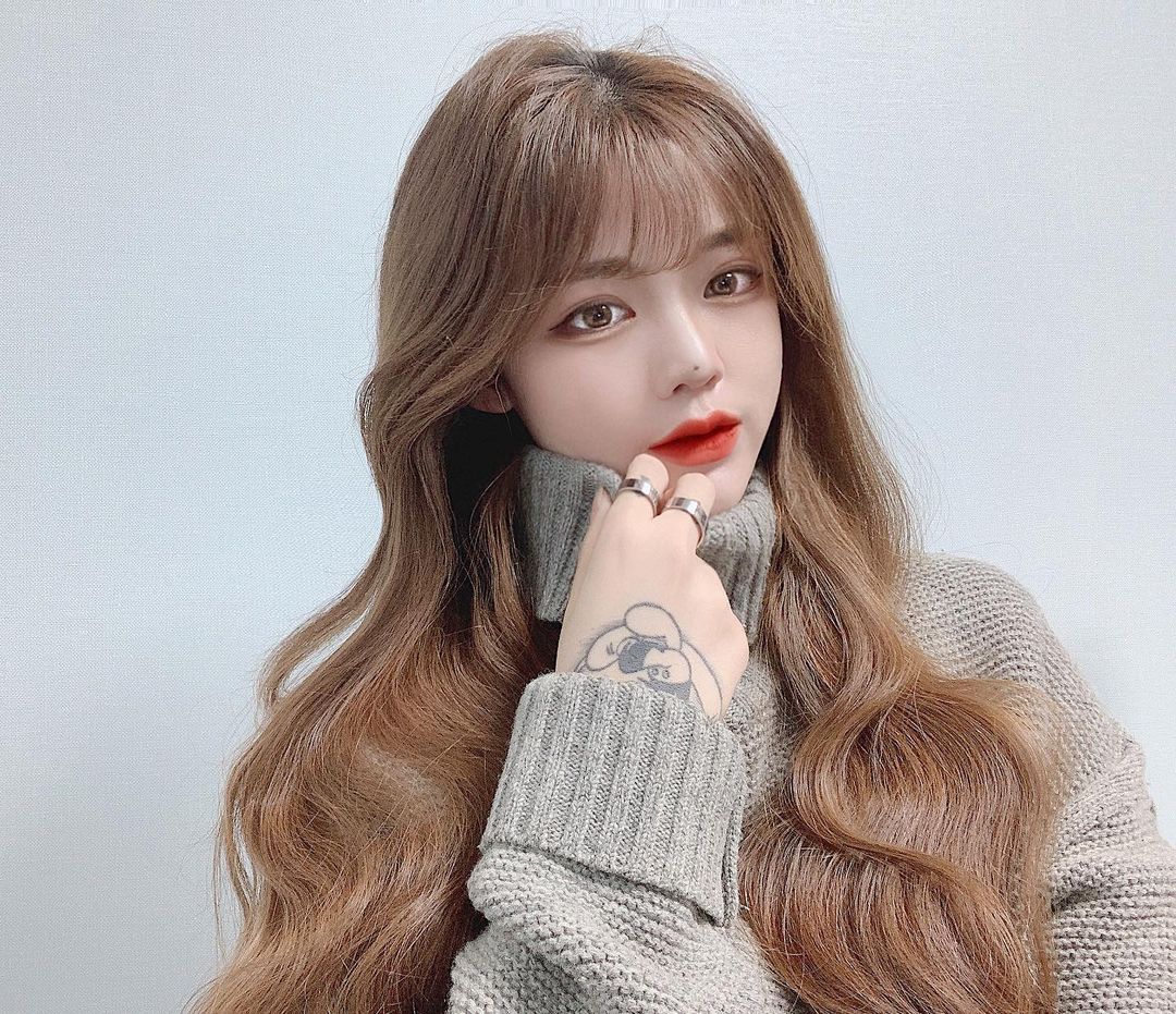  “#광고 #협찬 손가락 답답함 없이 착용감도 좋고 어떤 스타일에도 잘어울리는 남여모두 착용가능한 #써지컬반지…”