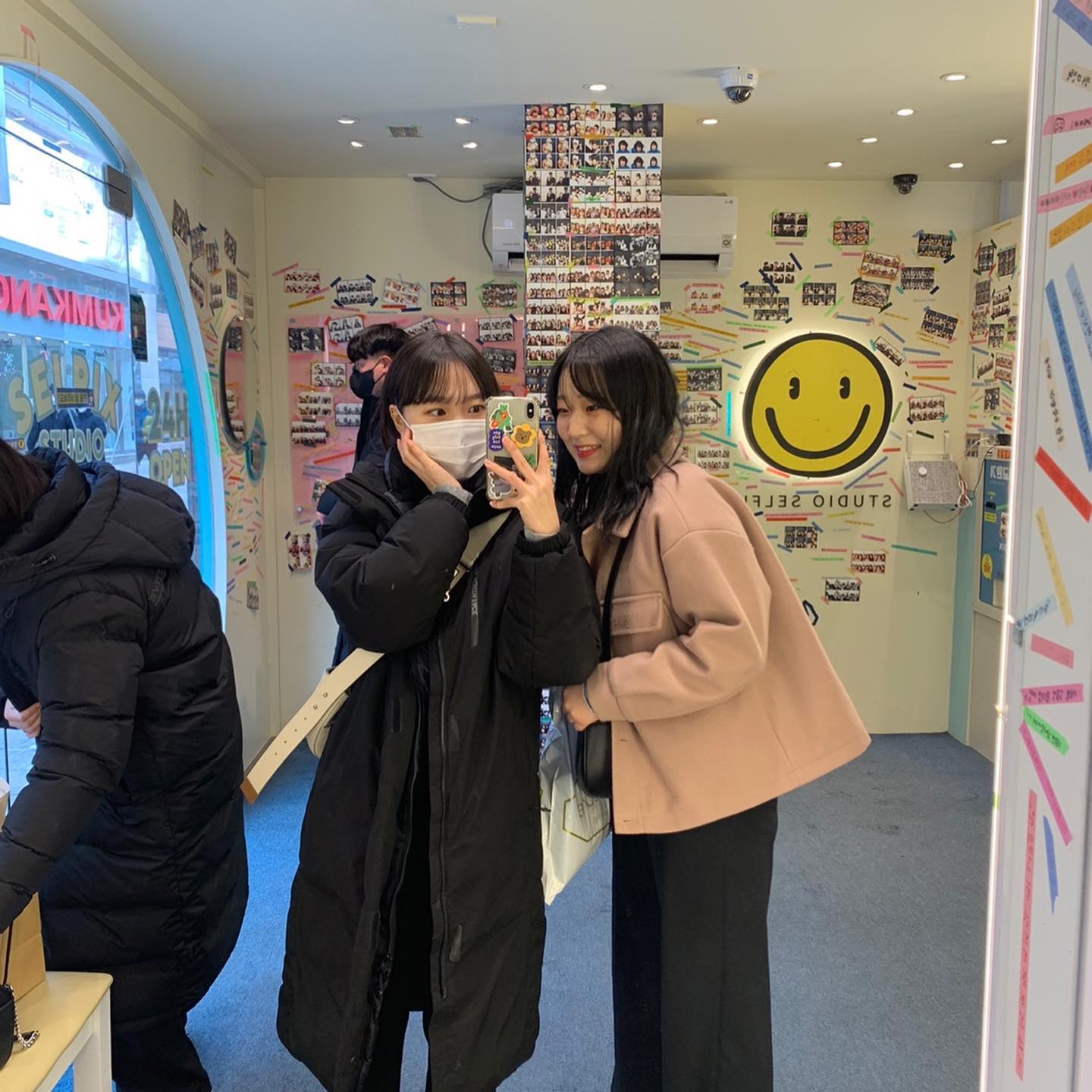 05.01.hwan 
너가 #우리집 놀러와서 너무 좋아 개 #좋아요 ◡̈ 눌러 앉아 ෆ¯ࡇ¯ෆ