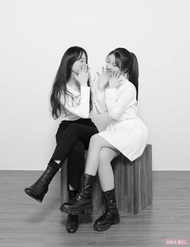 [포토위크] 친구랑 우정스냅 촬영_ 다양한 컨셉들로 촬영 내내 즐거웠음:)_송파사진관/셀프사진관