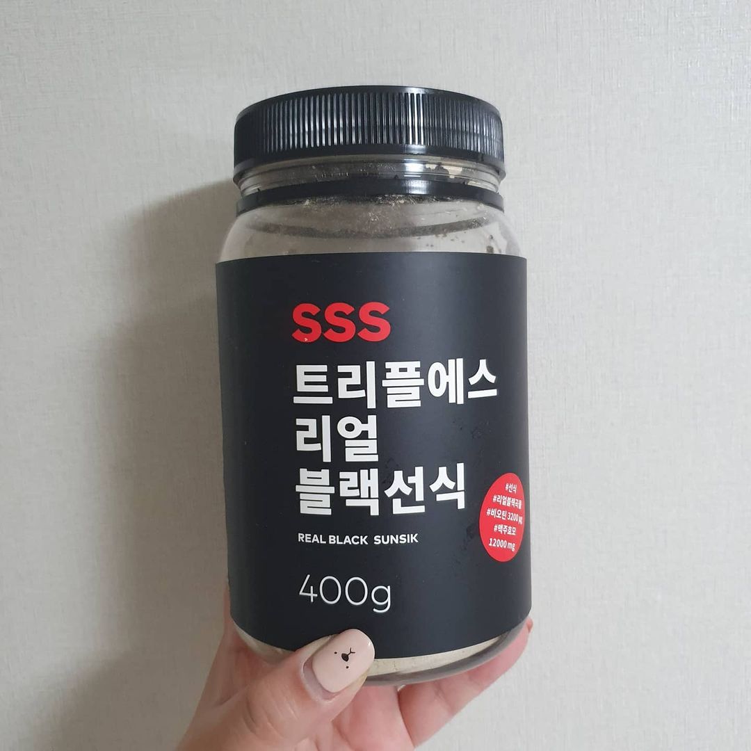  “#블랙선식#탈모브랜드#맥주효모#비오틴#비오틴선식#선식#트리플에스#트리플에스샴푸#서리태#흑미#약콩#협찬 이번에 좋은 기회에 접하게 된 블랙선식!! 트리플에스 리얼블랙선식 400g는, 국내산 검은 곡물(서리태, 약콩, 흑미) 90%에 비오틴과…”