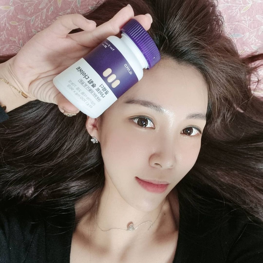  “#협찬 . 제일 쉬운 다이어트는 뭐다?! 수면다이어트💛 . 가만히 누워 자면서도 체중관리가 된다면 이보다 더 좋은게 있을까요?🤗 . 👉잠자기전 3정을 섭취하면 체지방감소와 스트레스로 인한 긴장 완화에 도움을 준다고 합니다~ . 요즘 야식에~…”